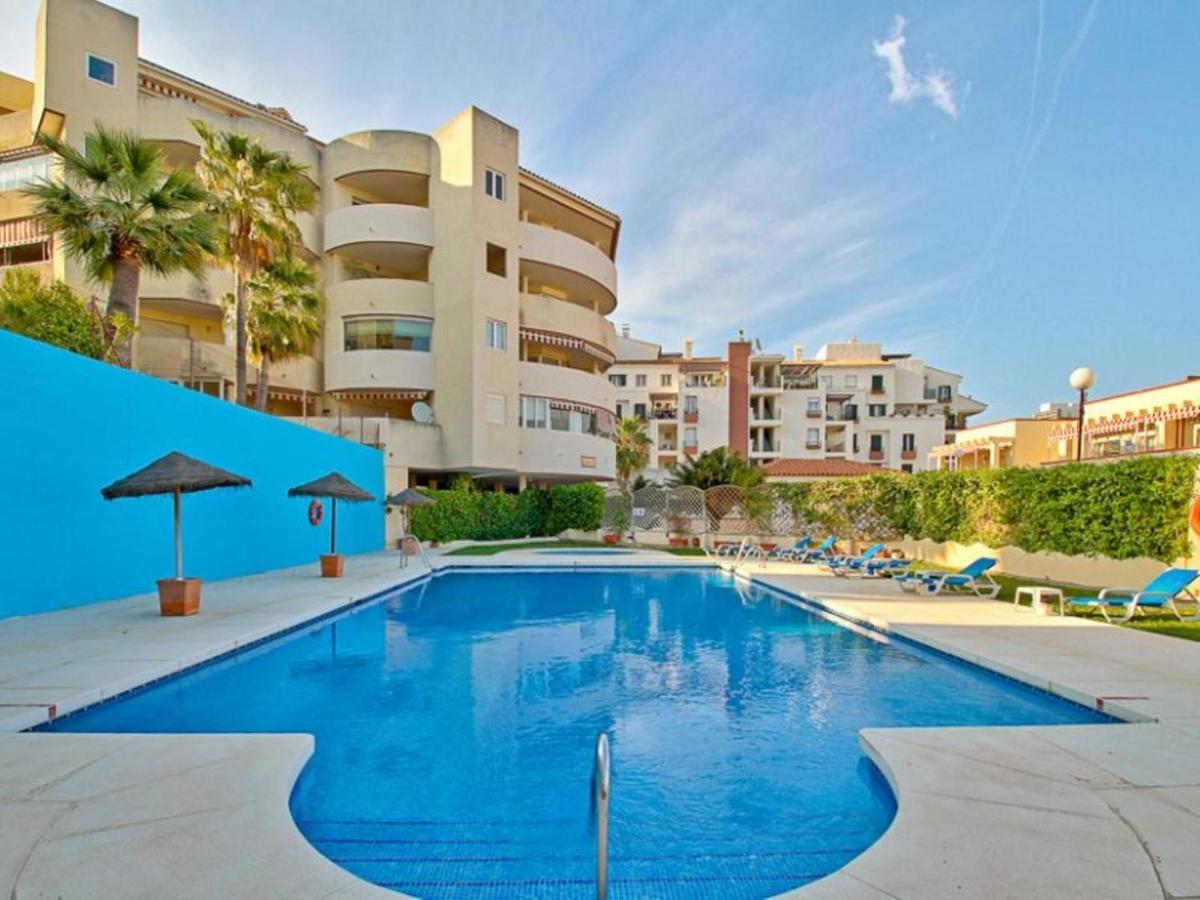 Chic Beachfront Flat With Amazing Sea Views And Private Indoor Parking Benalmádena Exteriér fotografie