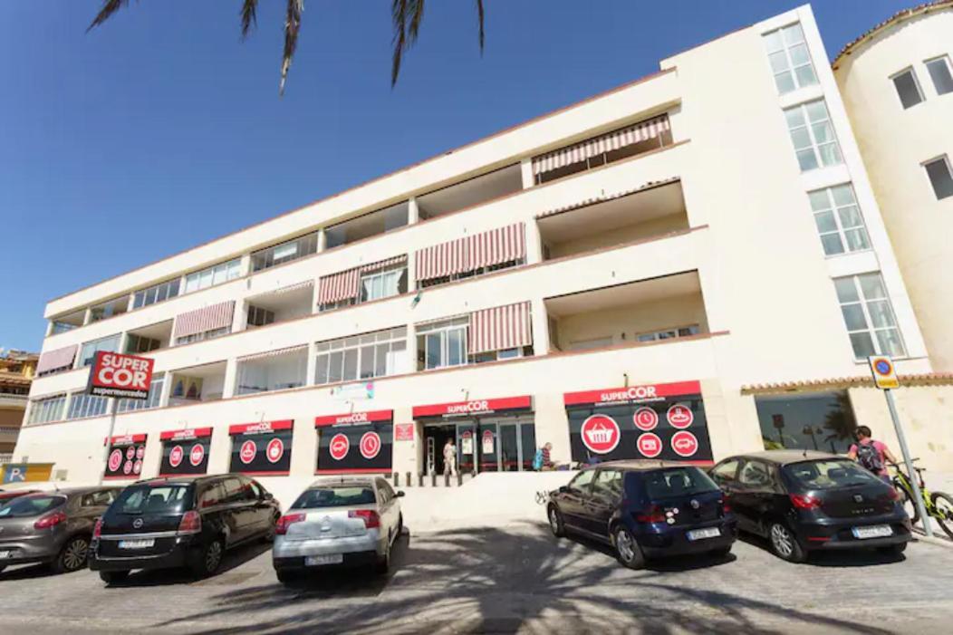 Chic Beachfront Flat With Amazing Sea Views And Private Indoor Parking Benalmádena Exteriér fotografie
