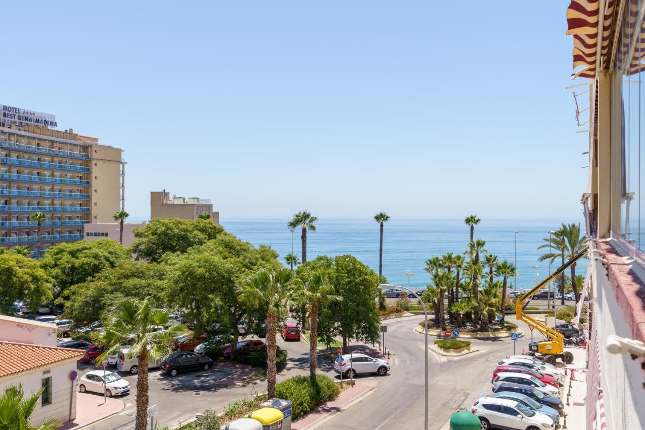 Chic Beachfront Flat With Amazing Sea Views And Private Indoor Parking Benalmádena Exteriér fotografie